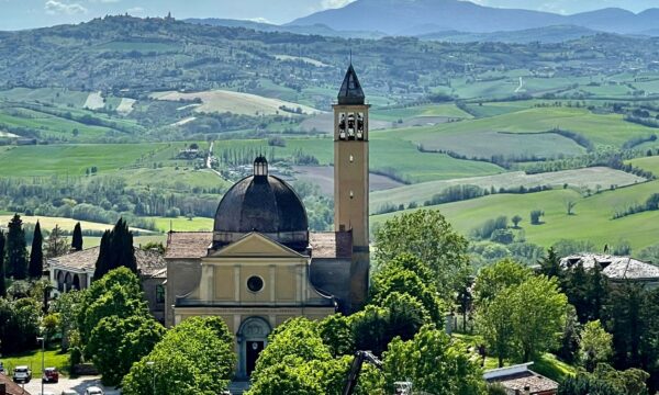L’Itinerario della Bellezza nella provincia di Pesaro Urbino cresce ancora: 13 i Comuni. E ci sono anche le Grotte di Frasassi